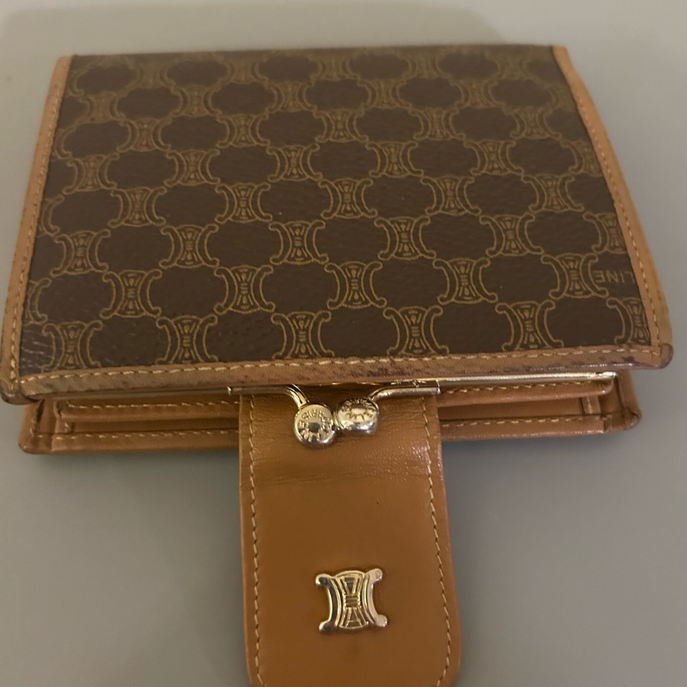 Authentic Celine Compact Kisslock Wallet, Vintage, Light Cognac Leather Trim - Picture 9 of 16